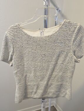 St. John Silver and White Short Sleeve Sparkle Knit Top